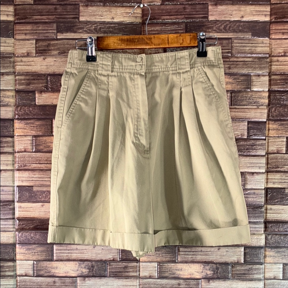 Vintage Classic Tan Women's  High Waisted Pleated Shorts Westbound 10